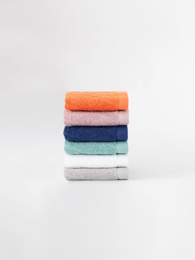 Briscoes towel sale store
