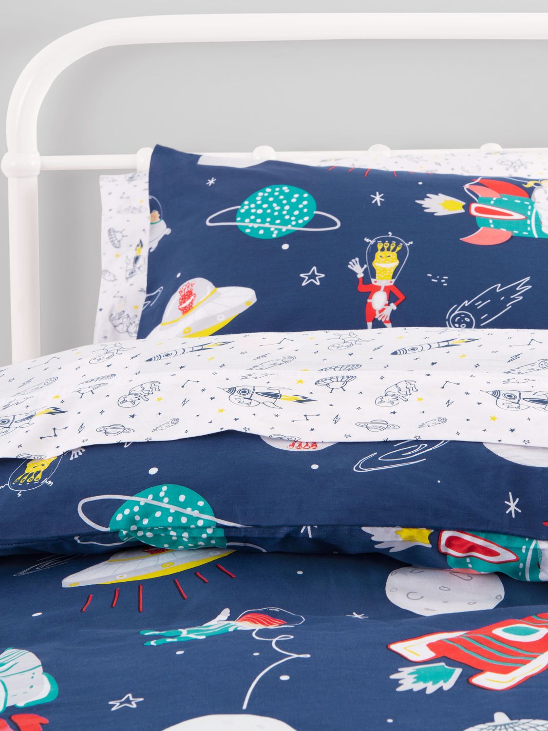 Kids space duvet online